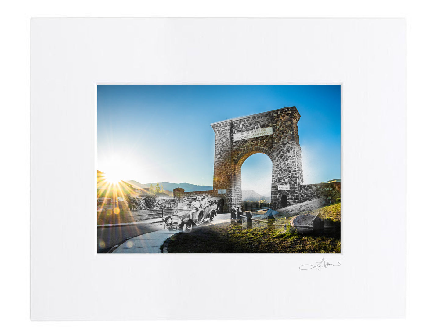 Gardiner North Entrance Arch with Cars - Matted Print